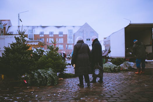 couple negotiating with vendors